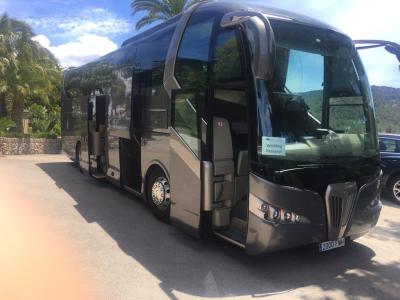 Mallorca airport bus and hotel shuttle to S'Illot in Majorca